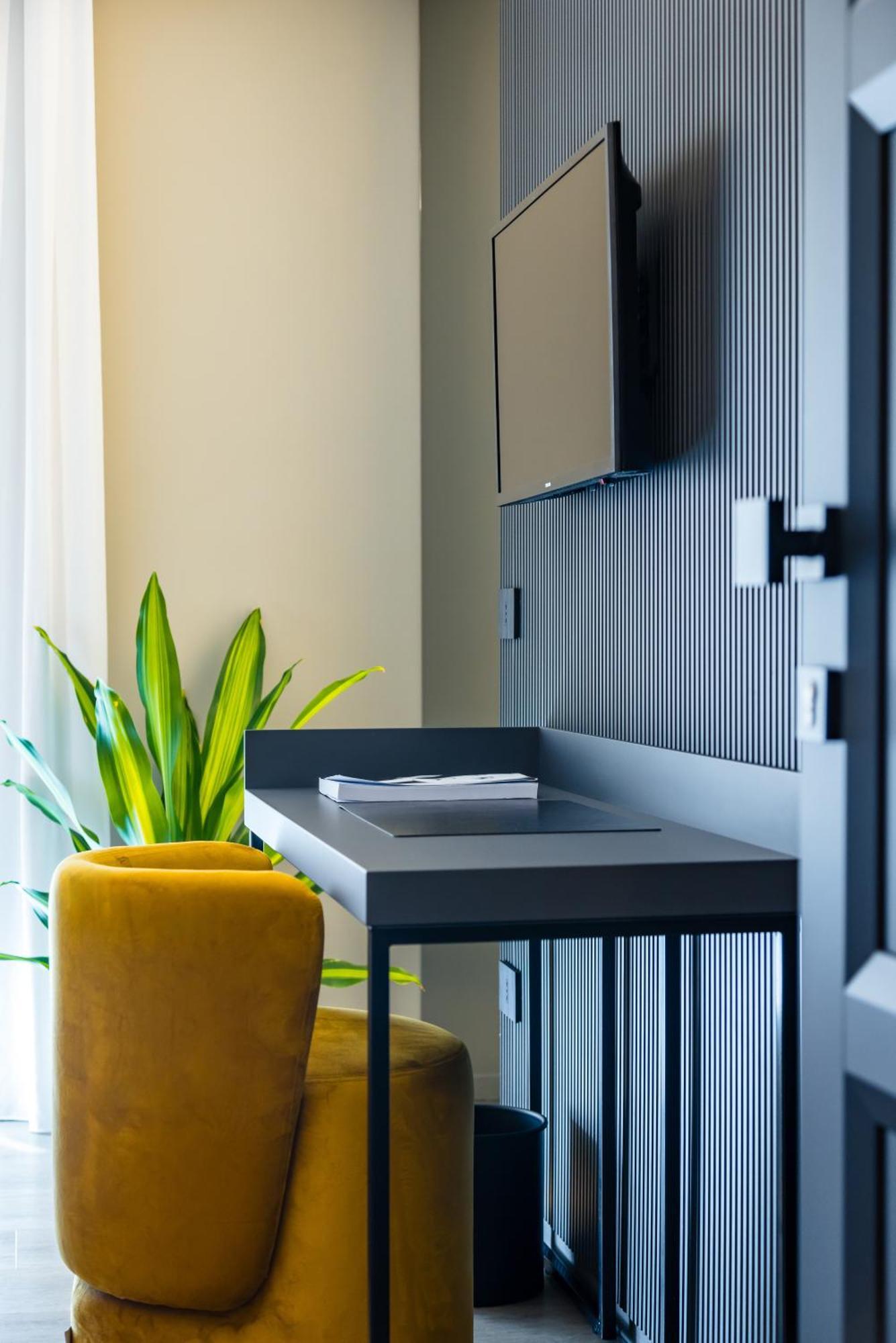 Mh Suites Plebiscito Napoli Eksteriør billede