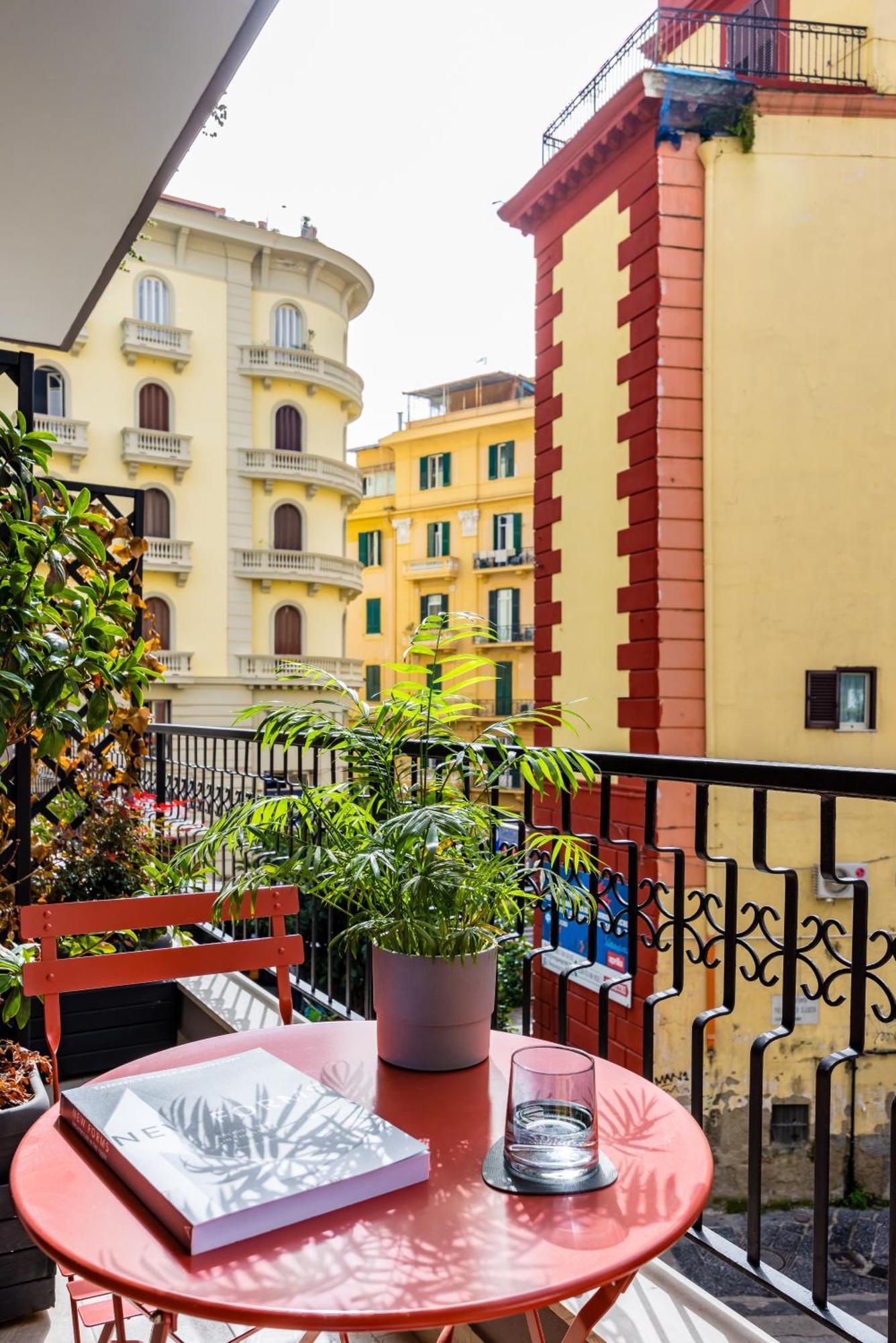 Mh Suites Plebiscito Napoli Eksteriør billede